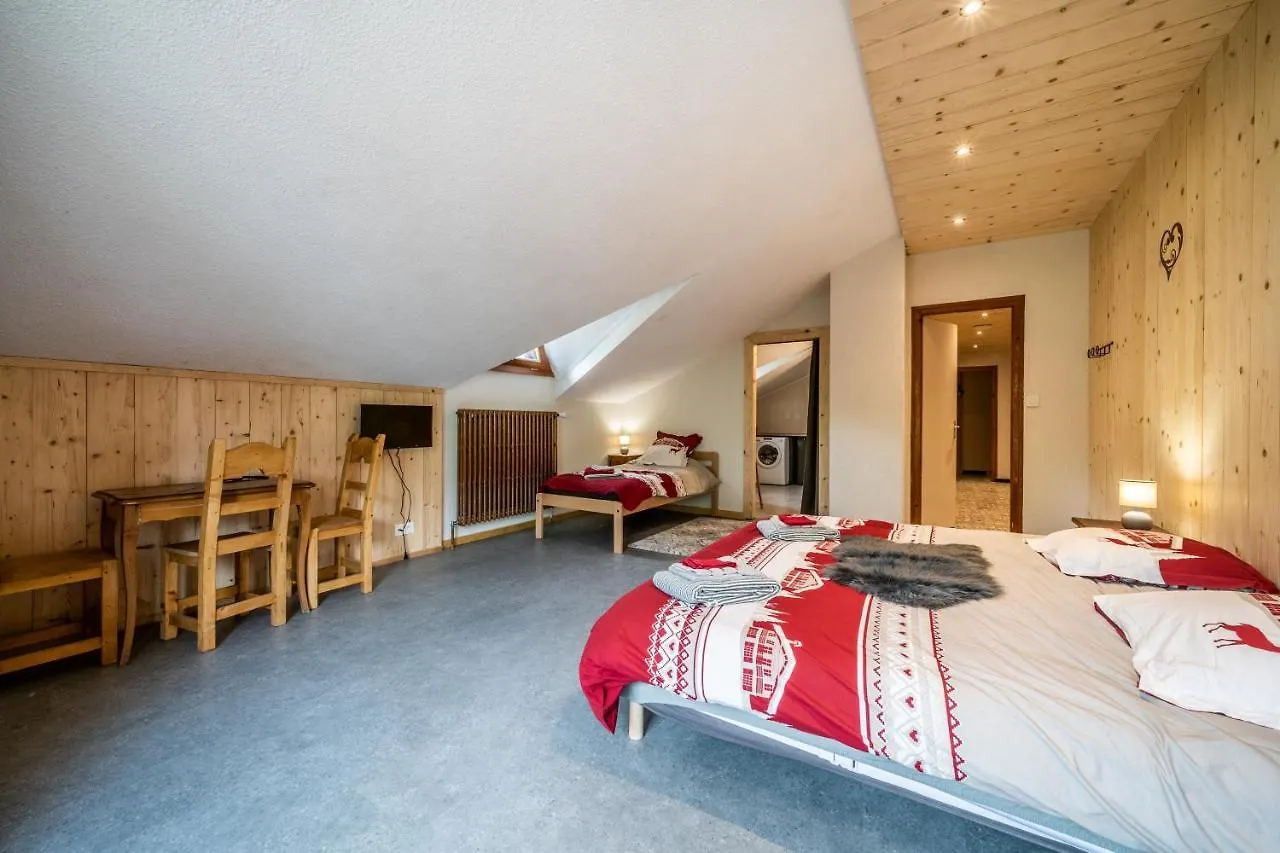 Coeur De Charmy Pour 10 Avec Spa Abondance Apartment