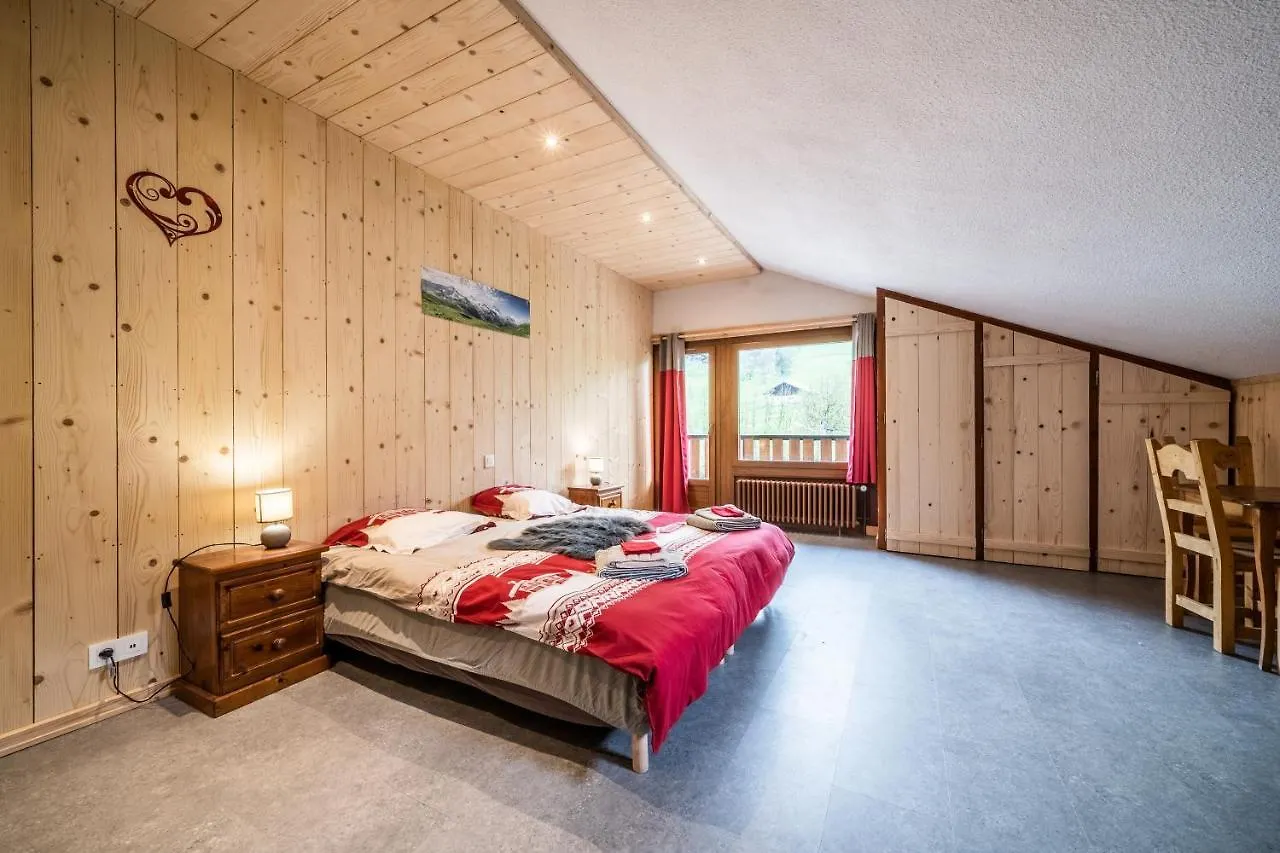 Apartment Coeur De Charmy Pour 10 Avec Spa Abondance
